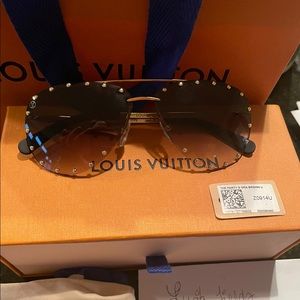 Louis Vuitton Party Aviator Sunglasses
